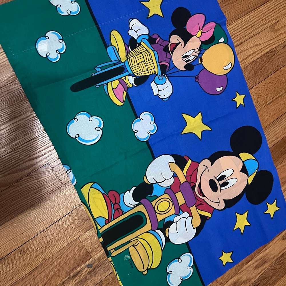 Vintage 1990s Disney Mickey & Minnie Mouse Pillowcase – 20” x 30” – Single Piece